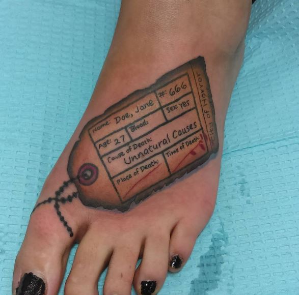 Diseños e ideas de tatuajes del dedo del pie de la muerte para mujeres