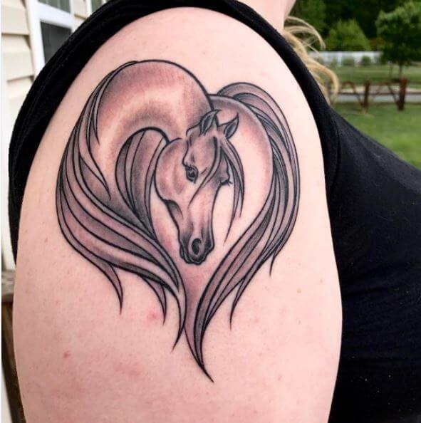 Tatuaje De Corazón De Caballo