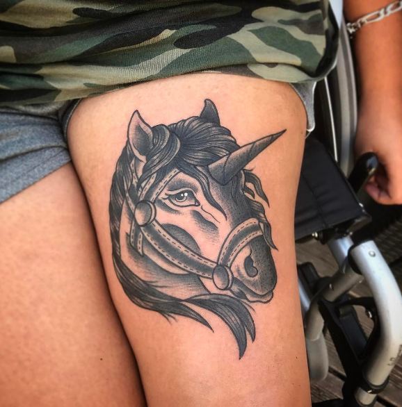 Tatuajes De Unicornio Para Niña En El Muslo