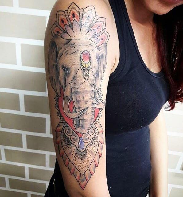 Hermoso diseño de tatuajes de elefantes e idea para niñas