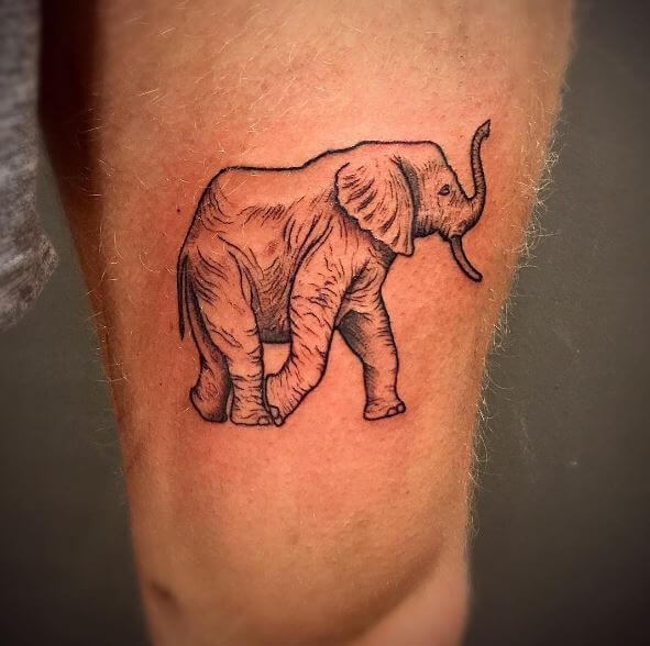 Diseño de tatuajes de elefante en el muslo