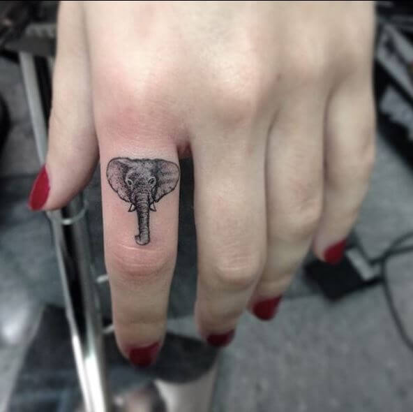 Tatuajes De Elefantes En Los Dedos