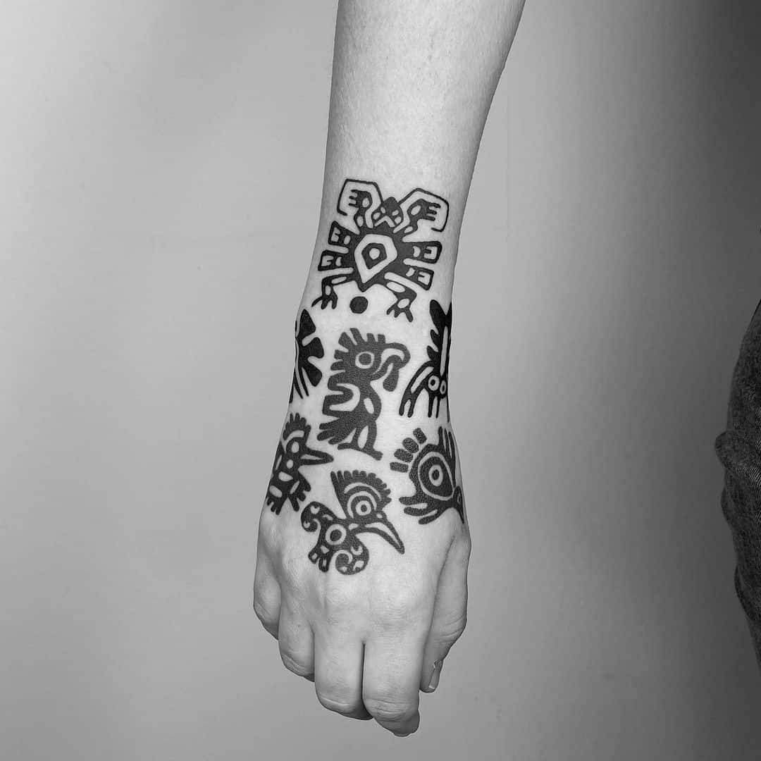 Tatuajes tribales mexicanos (aztecas) 9