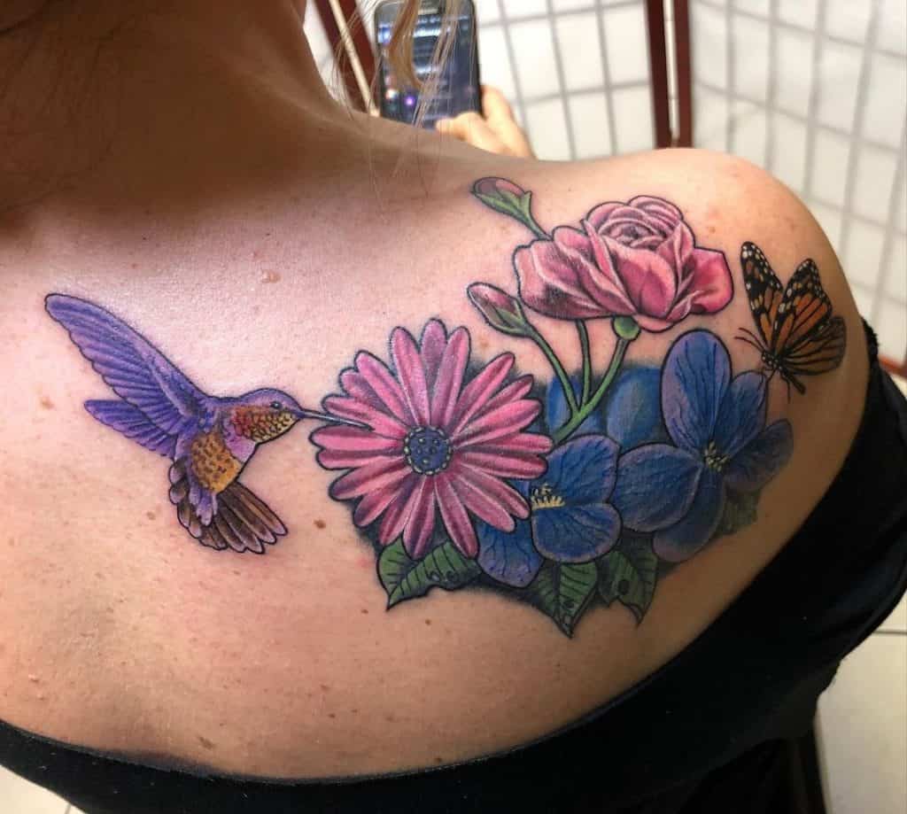 Tatuajes de flores y mariposas