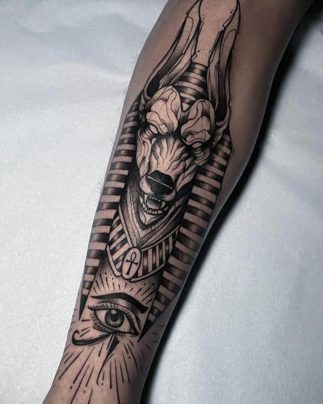 Significado del tatuaje de Anubis