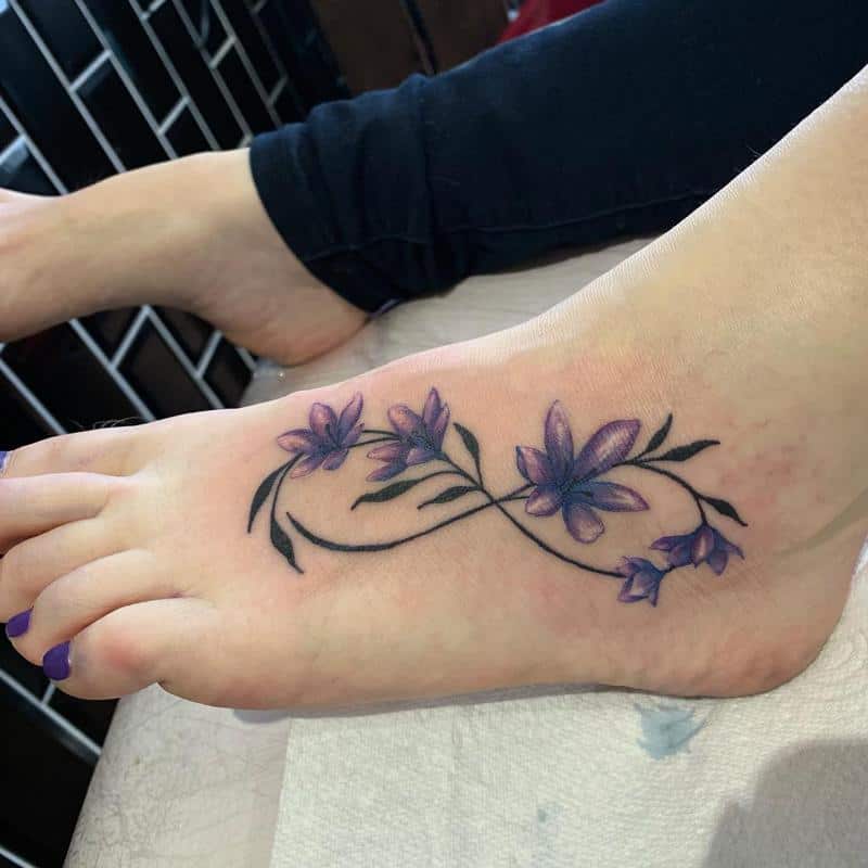 Tatuaje floral infinito 2
