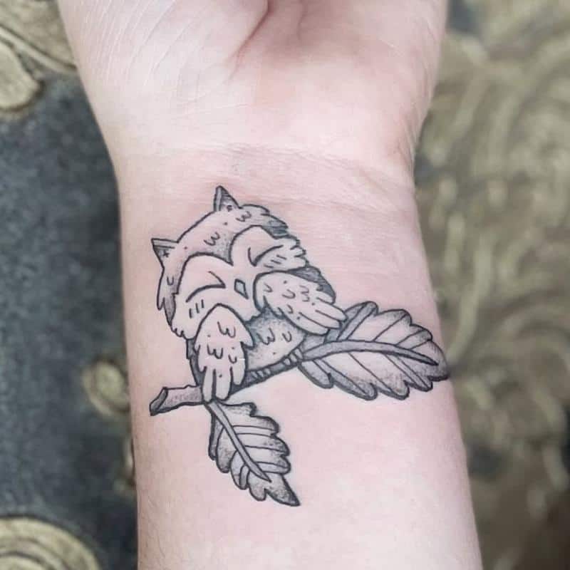 Tatuaje de búho en rama 2