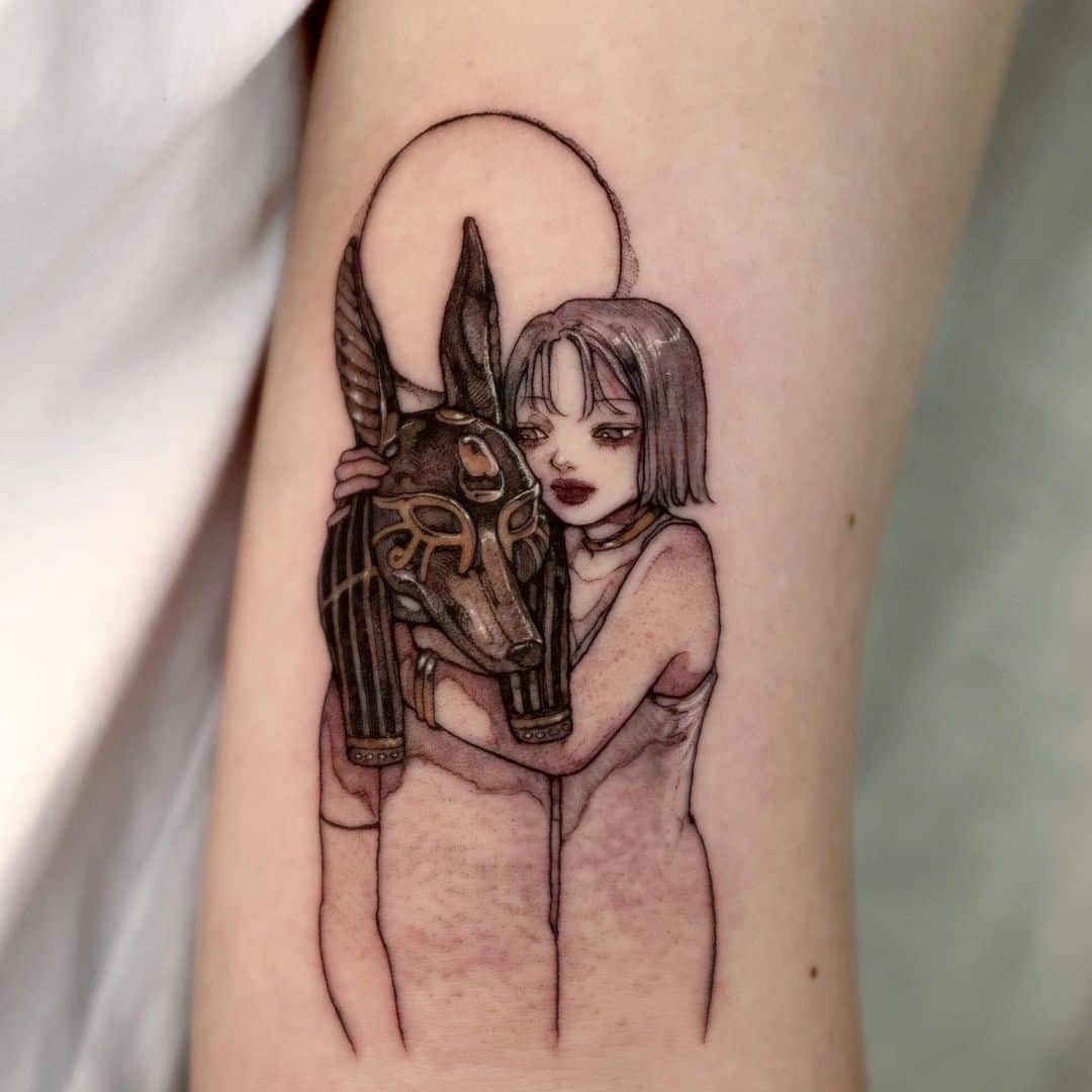 Impresión detallada del tatuaje de Anubis