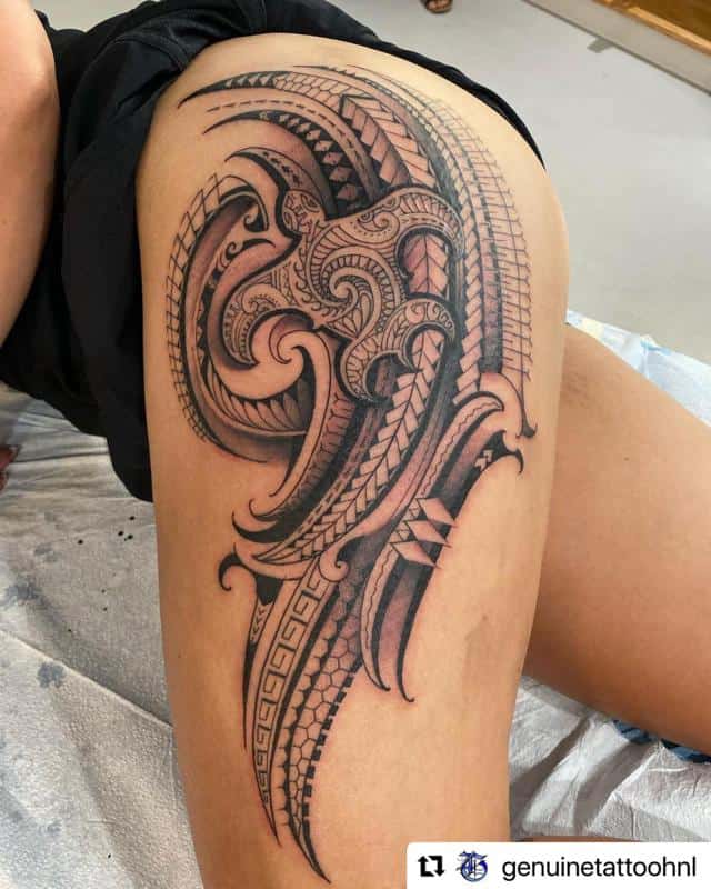 Diseño de tatuaje de tortuga marina polinesia 3