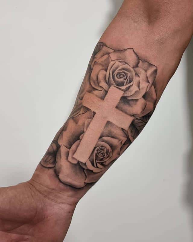 rosa tatuaje manga