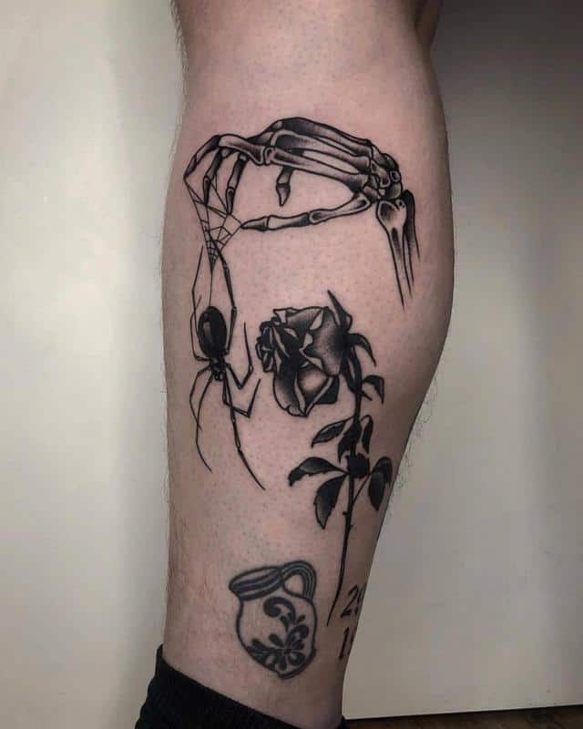 Tatuaje de rosa gótica