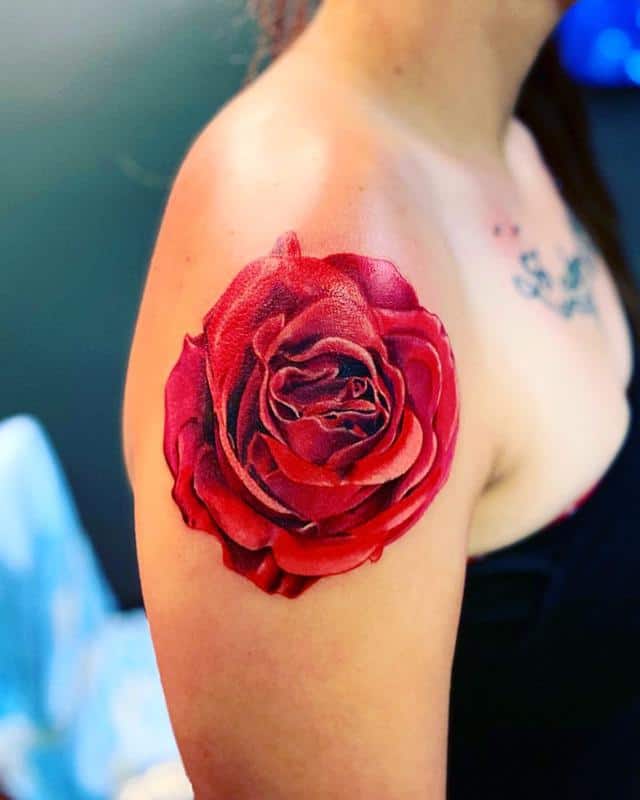 Tatuaje de rosa roja