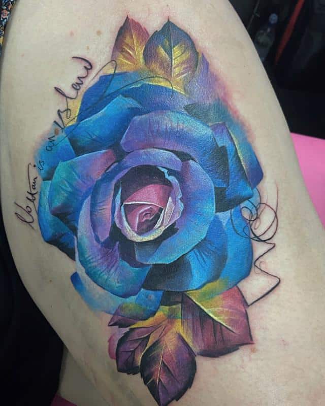 Tatuaje de rosa azul