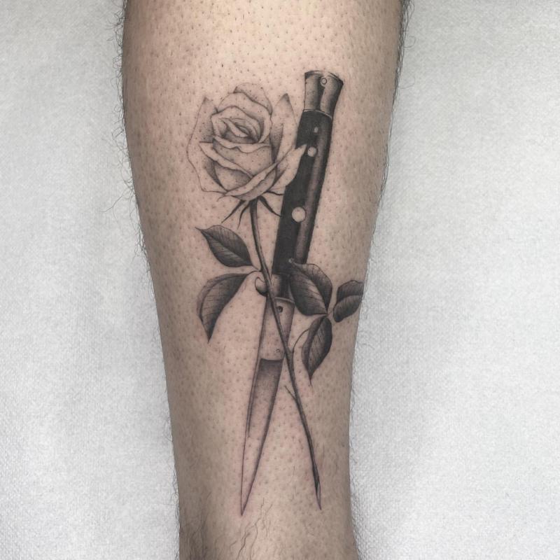 Tatuaje de rosa negra