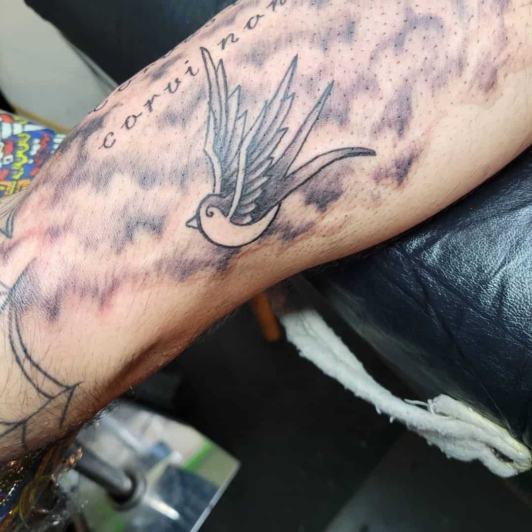 Tatuaje de paloma blanca