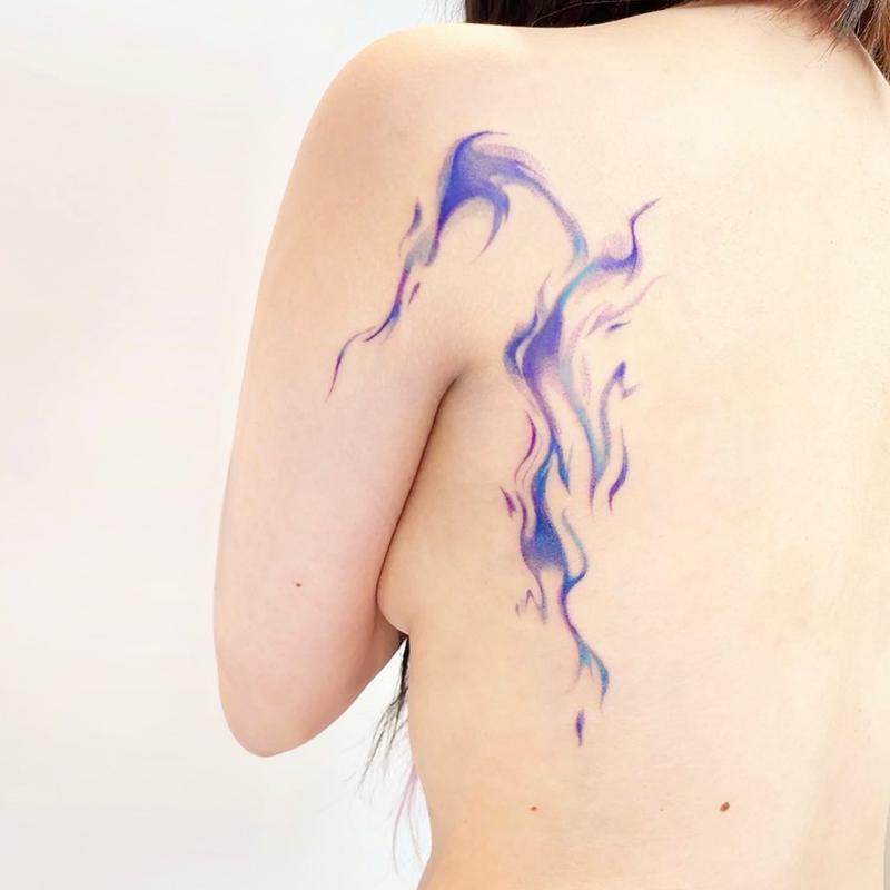 Tatuaje de llama azul 1