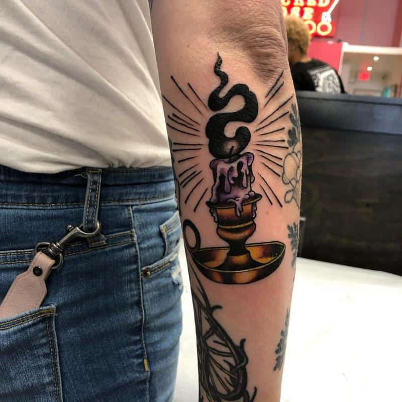 Tatuaje de llama negra 2