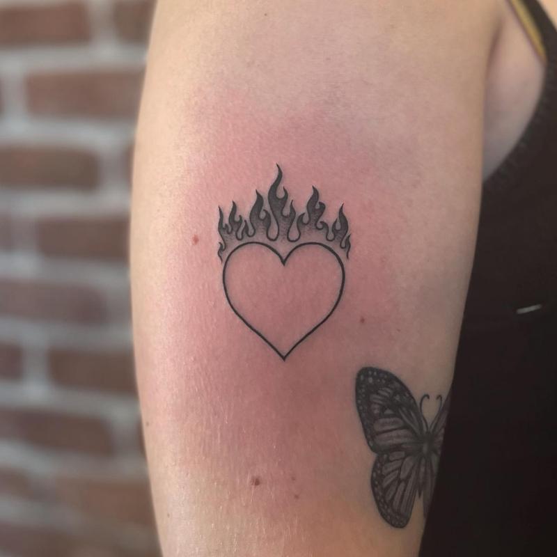 Llama Corazón Tatuaje 2