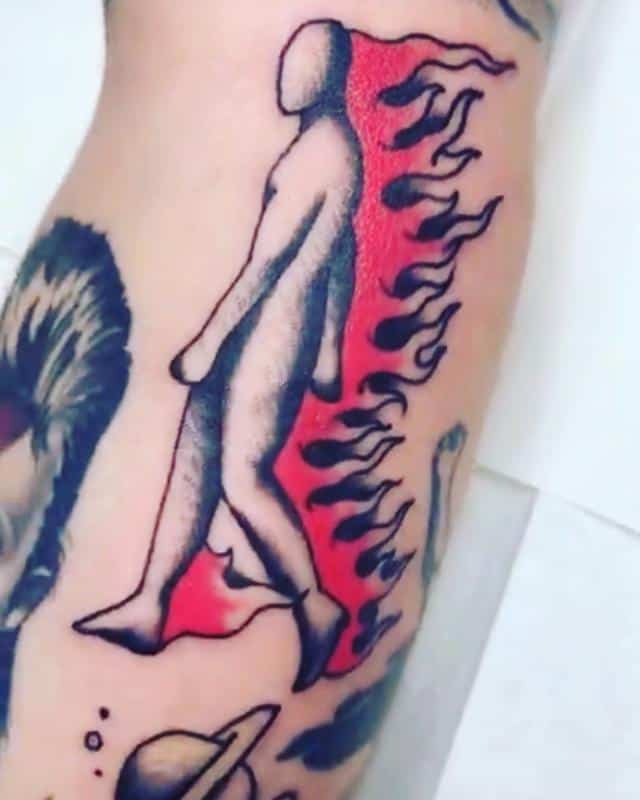 Tatuaje hombre en llamas 1