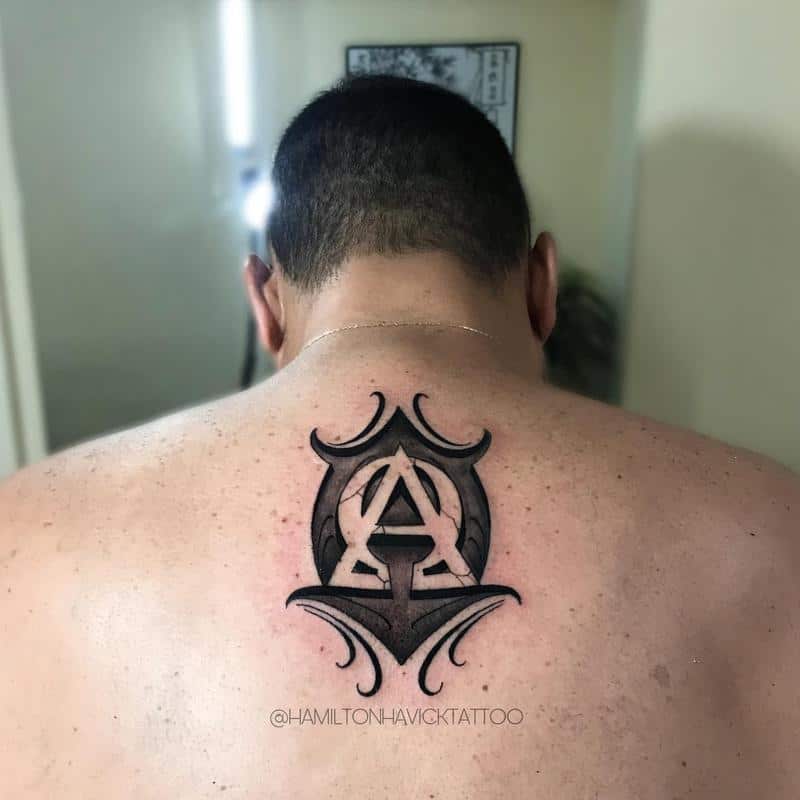 Diseño de tatuaje alfa y omega 2