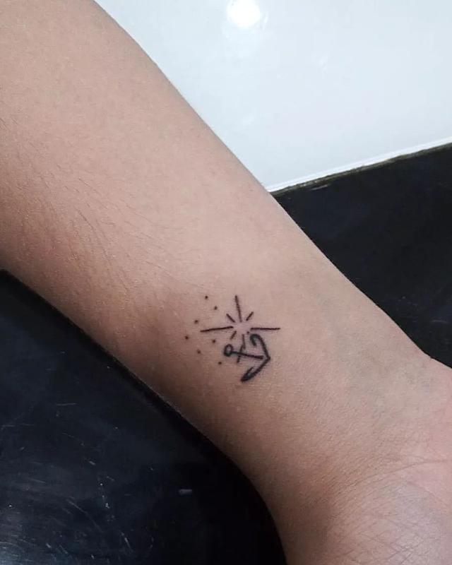 El diseño del tatuaje del ancla 3