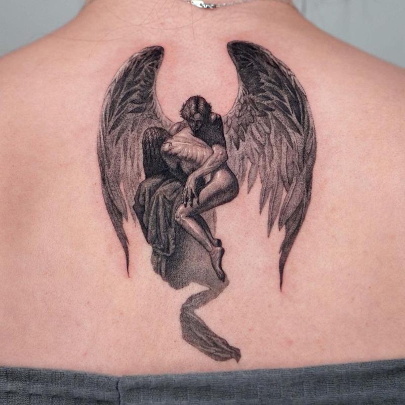El diseño del tatuaje del ángel 1