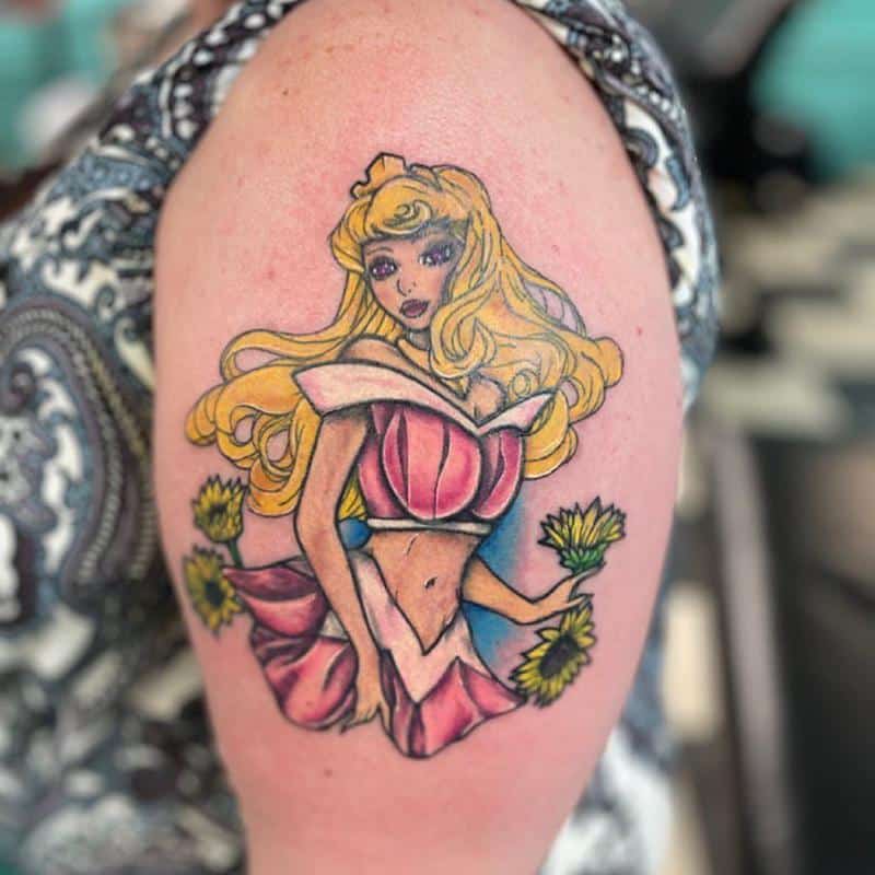 Diseño de tatuaje de princesa Aurora Pinup
