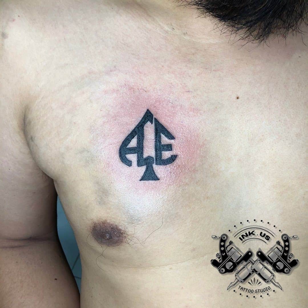 Pecho Ace Tatuaje 