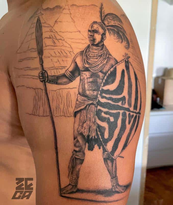 Tatuaje del emblema de Shaka Zulu