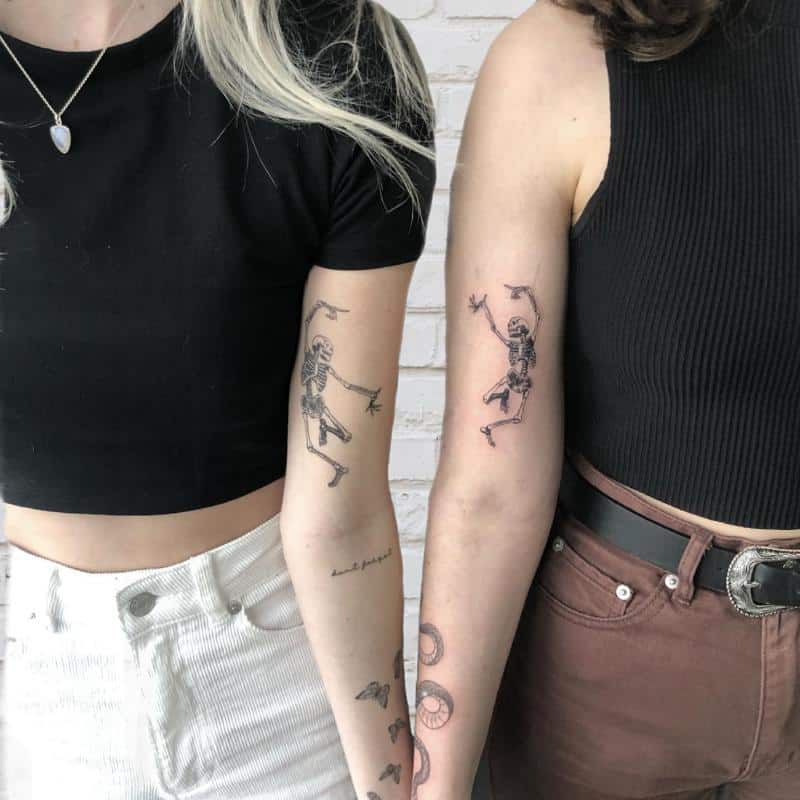 Mejor amigo tatuaje para brazos 1