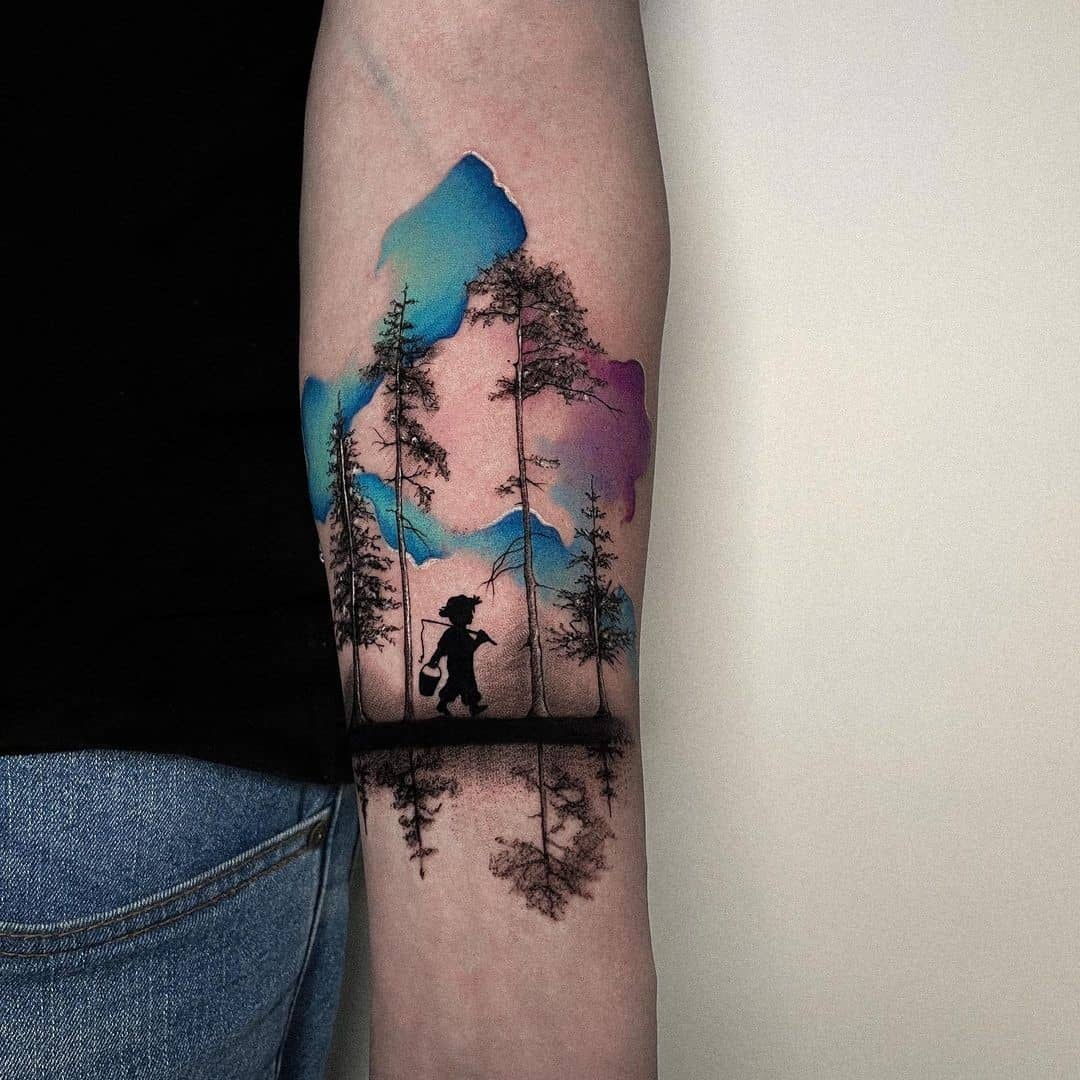 Tatuajes coloridos artísticos del bosque 