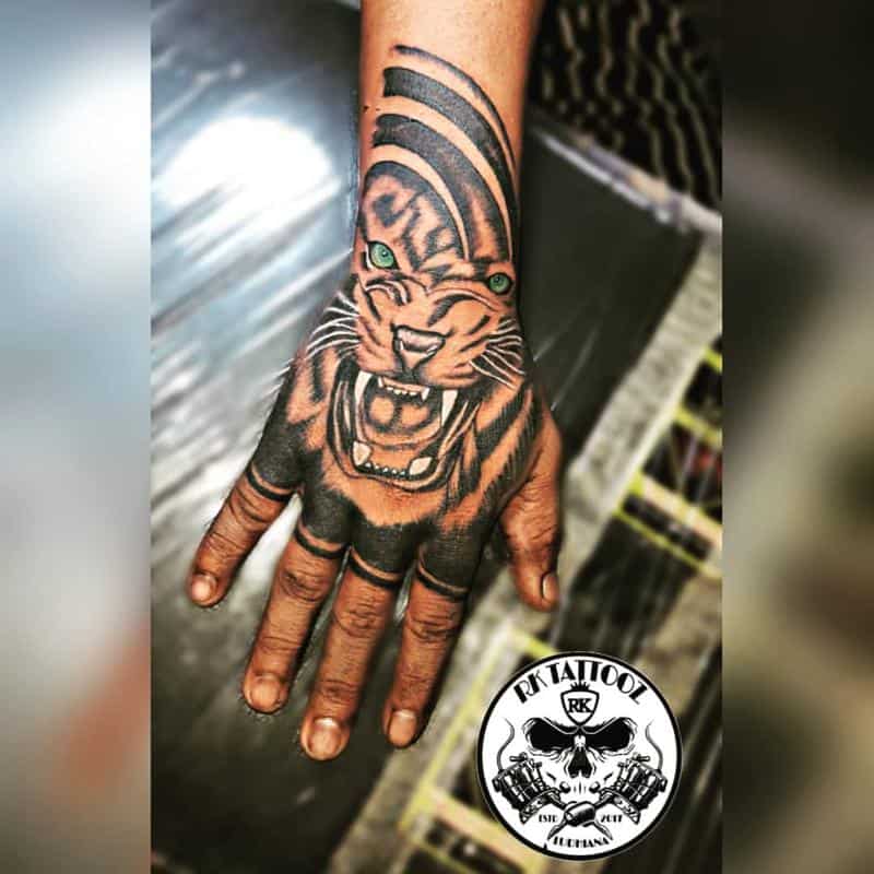 Tatuaje tribal del león 2