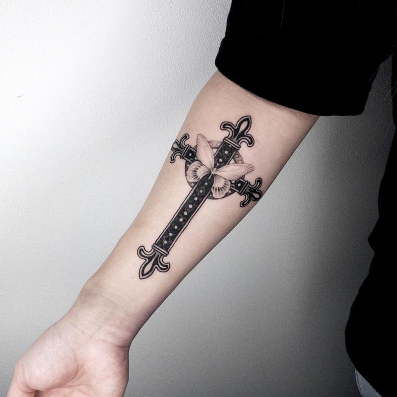 Cruz tatuaje 2