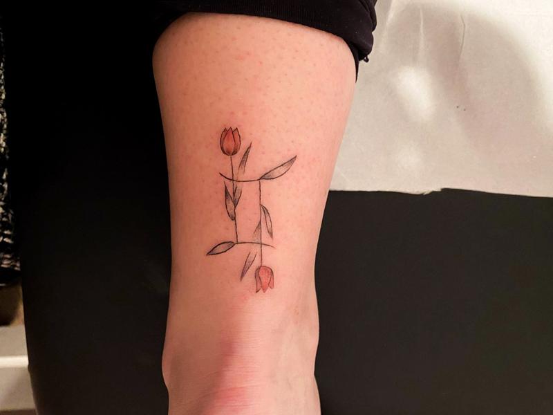 Tatuaje floral de Géminis 5