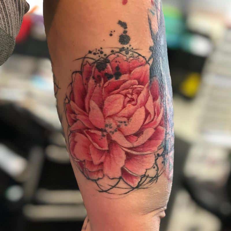 Tatuaje de peonía rosa 1