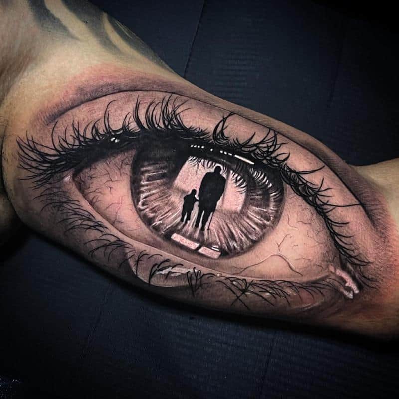 Ojo bíceps tatuaje 3