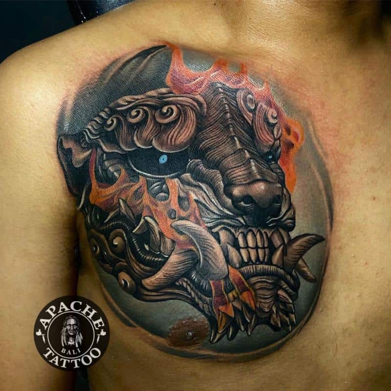 Tatuaje medio pecho 5