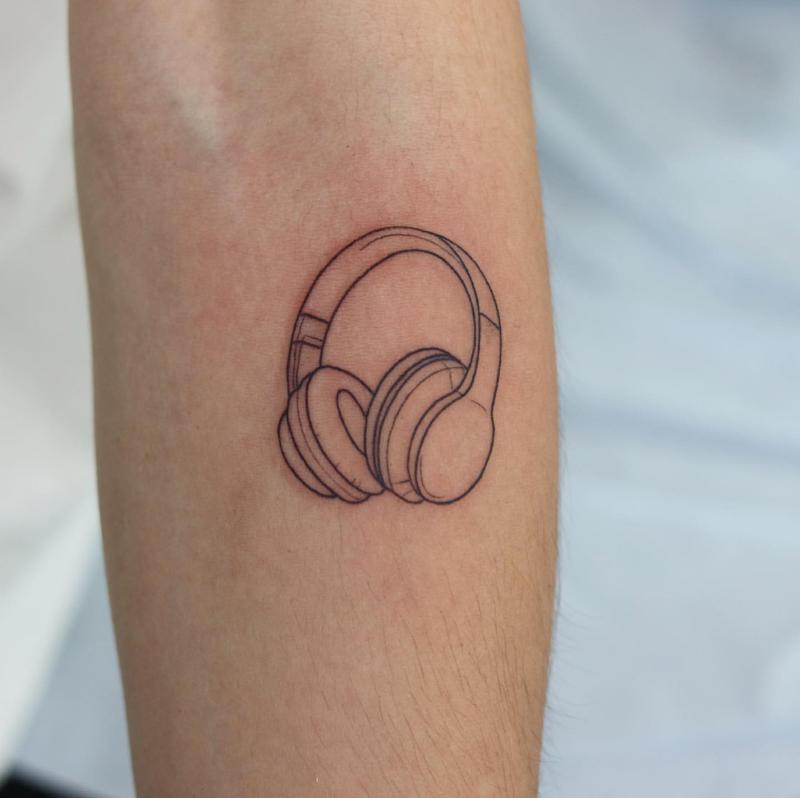 Diseño de tatuaje de auriculares 2