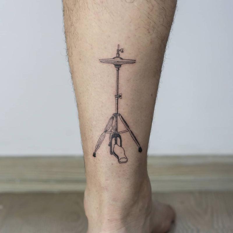 Varios diseños de tatuajes de instrumentos 4