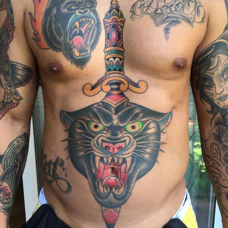 Tatuaje de daga y cabeza de pantera 2