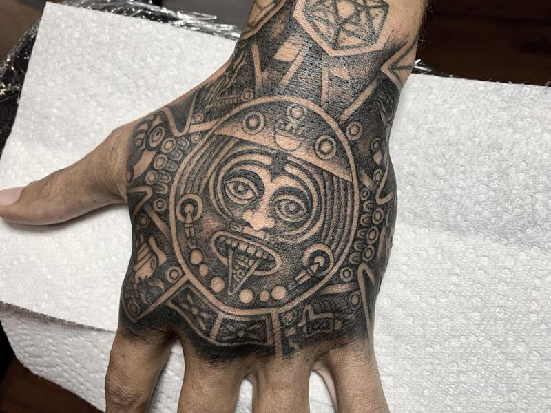 Tatuaje Calendario Azteca 3