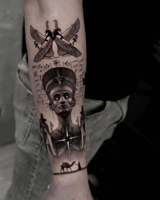 Tatuaje Nefertiti 3