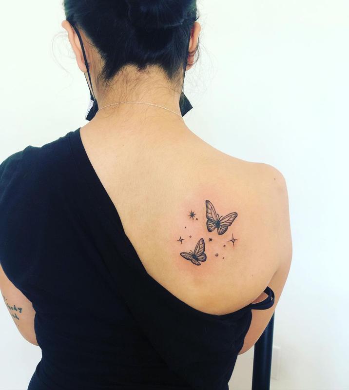 Tatuaje de mariposa para niñas 2