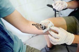 Los mejores tatuajes temporales 2022: Reseñas detalladas y 9 cosas que debe saber antes de comprar