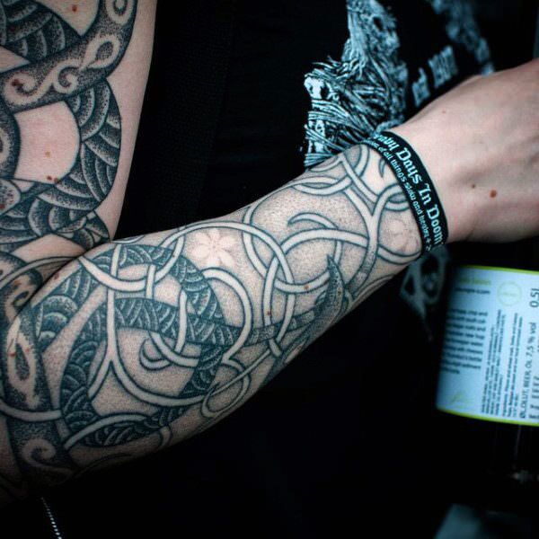 115 alucinantes tatuajes vikingos y nordicos con significado
