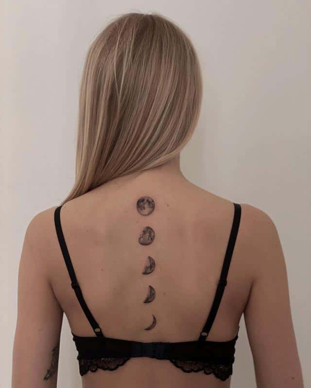 Tatuaje de la fase lunar 3