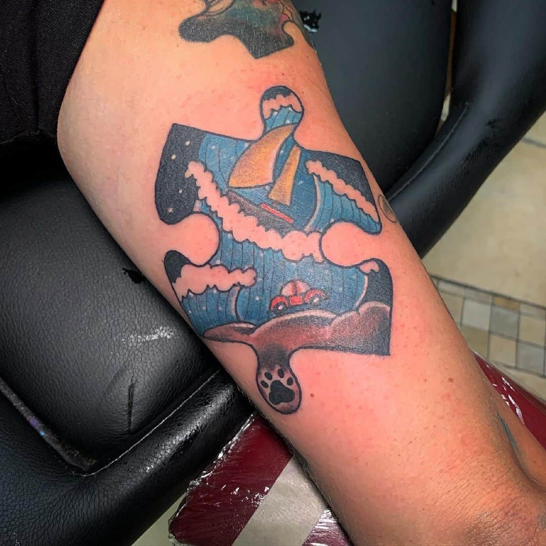 Idea de tatuaje de autismo para chicos