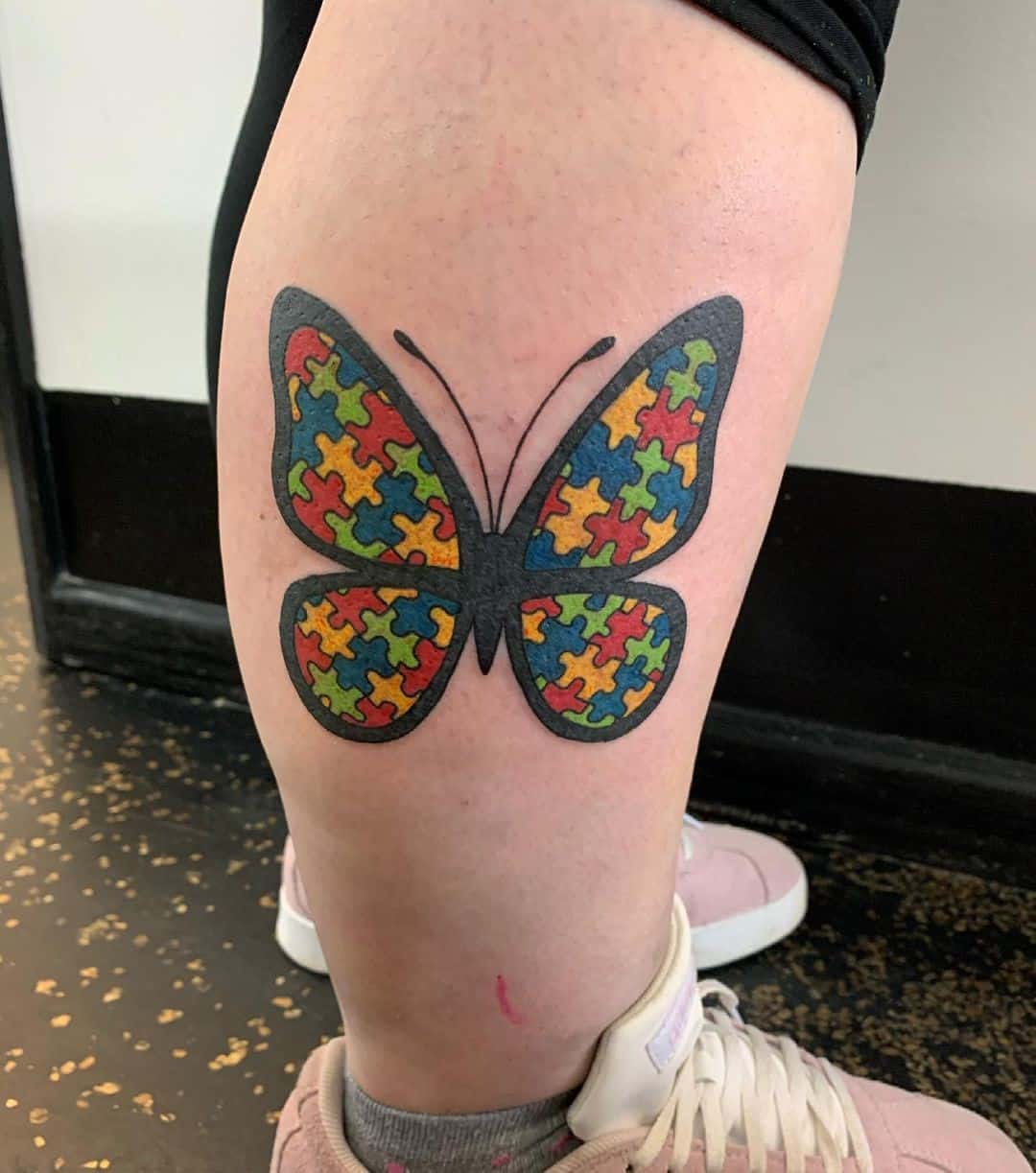 Tatuaje de mariposa autismo