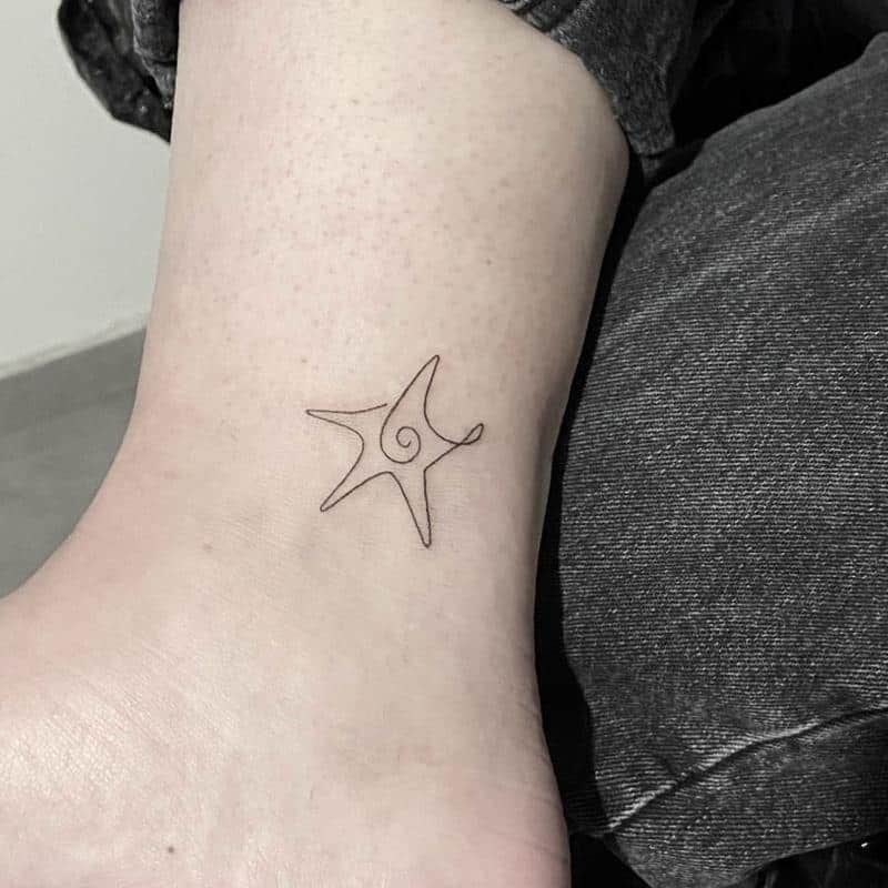 Los tatuajes mínimos de estrellas de mar 2