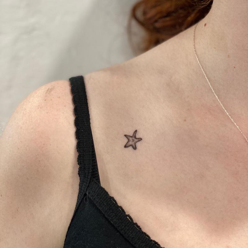 Delicados tatuajes de estrellas de mar 3